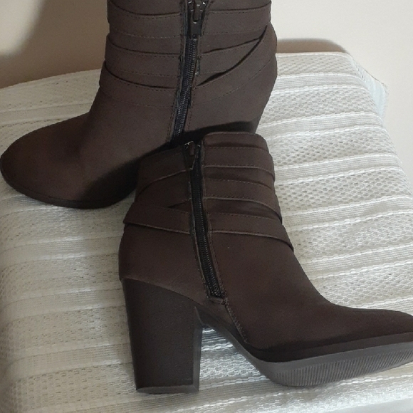JustFab Dark Brown Heeled Boots with Buckles - Picture 9 of 10
